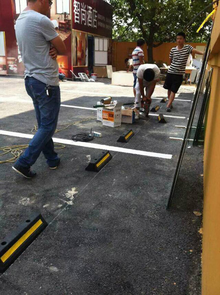 現(xiàn)場(chǎng)施工